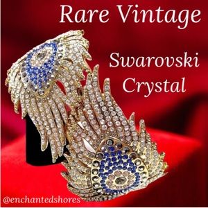 Swarovski Crystal Vintage Estate Jewelry Bracelet Gold Hinge Cuff Sapphire Blue